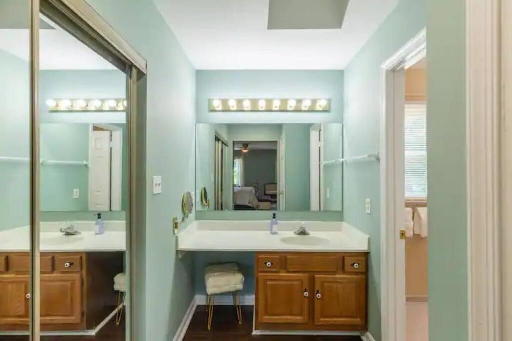 Lrge 5 Bedroom 9 Beds Near Dc-Pool, Hot Tub, Gym, Game Rm, Fire Pit Bowie Buitenkant foto